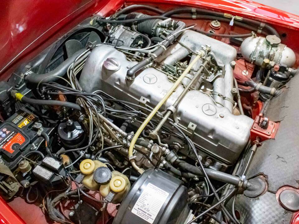 Bild 24/27 von Mercedes-Benz 280 SL (1970)