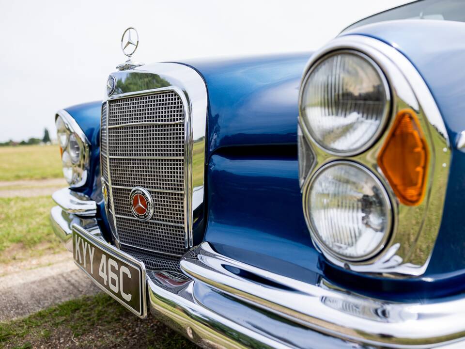 Afbeelding 7/62 van Mercedes-Benz 300 SE (1965)