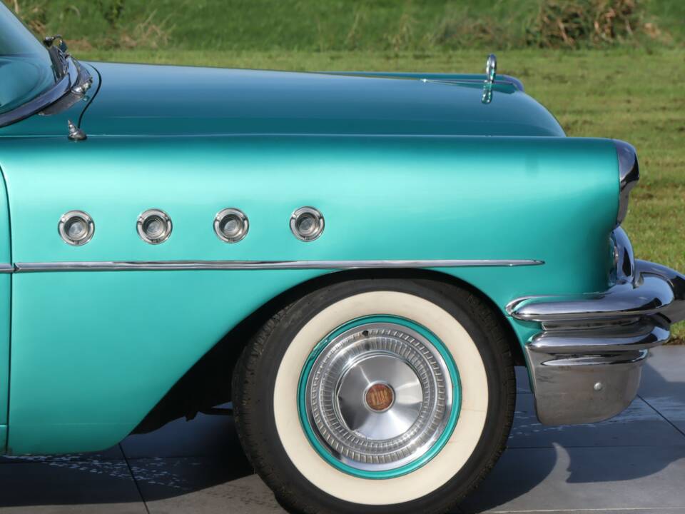 Image 19/50 of Buick 60 Century Riviera (1955)