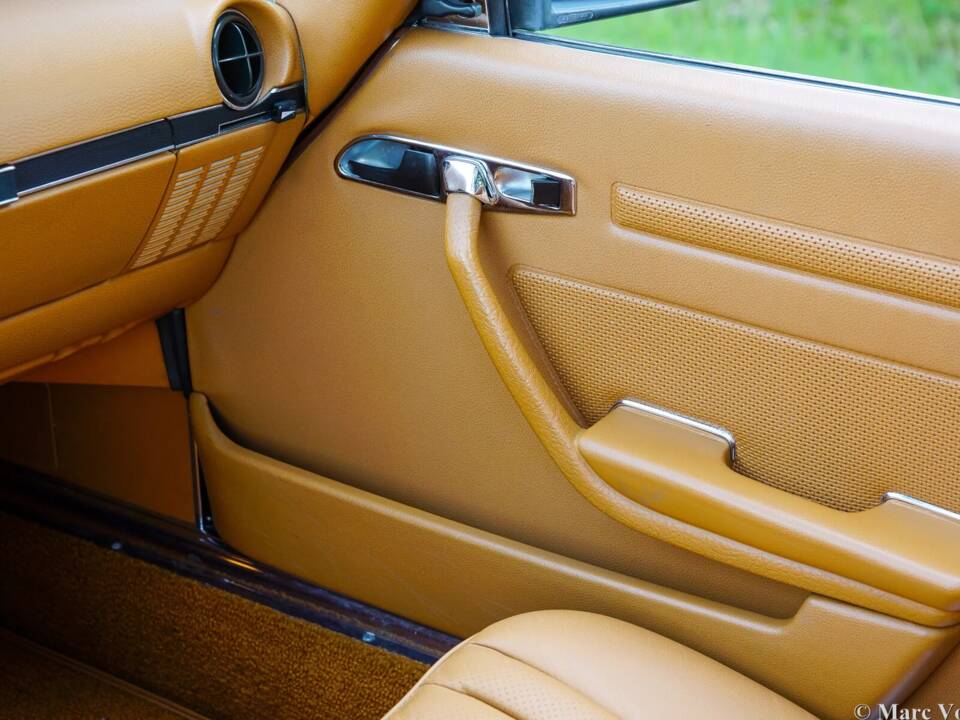 Bild 19/61 von Mercedes-Benz 450 SL (1977)