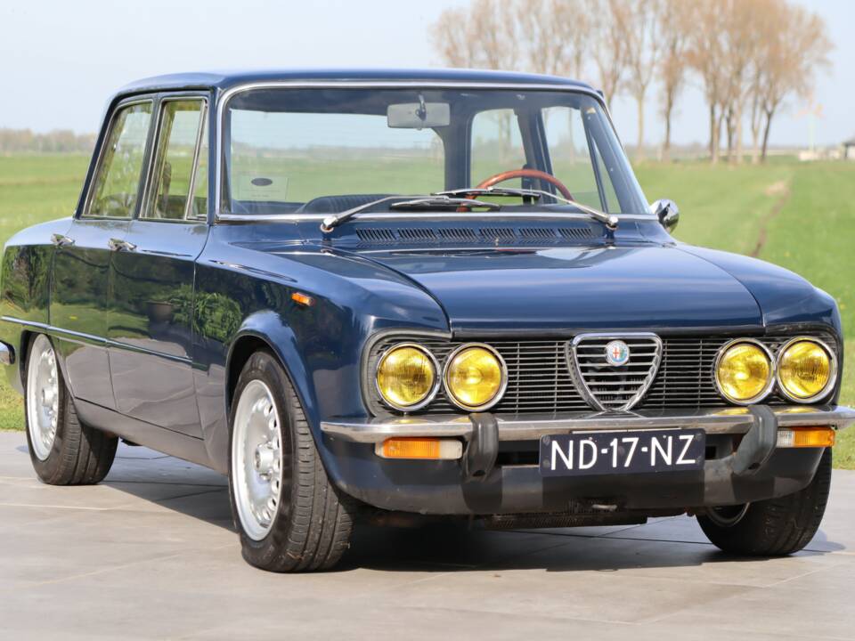 Image 4/50 of Alfa Romeo Giulia Nuova Super 1600 (1978)