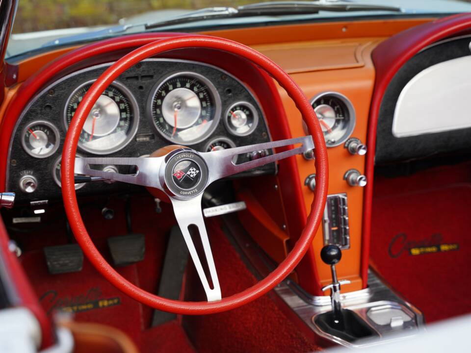 Immagine 35/50 di Chevrolet Corvette Sting Ray (1963)