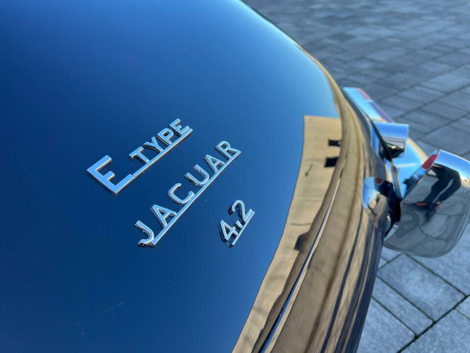 Image 25/33 of Jaguar E-Type 4.2 (1966)
