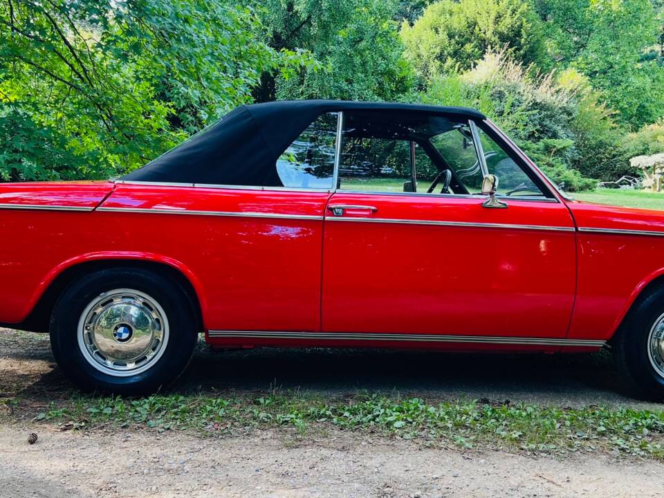 Image 15/142 of BMW 1600 Convertible (1970)