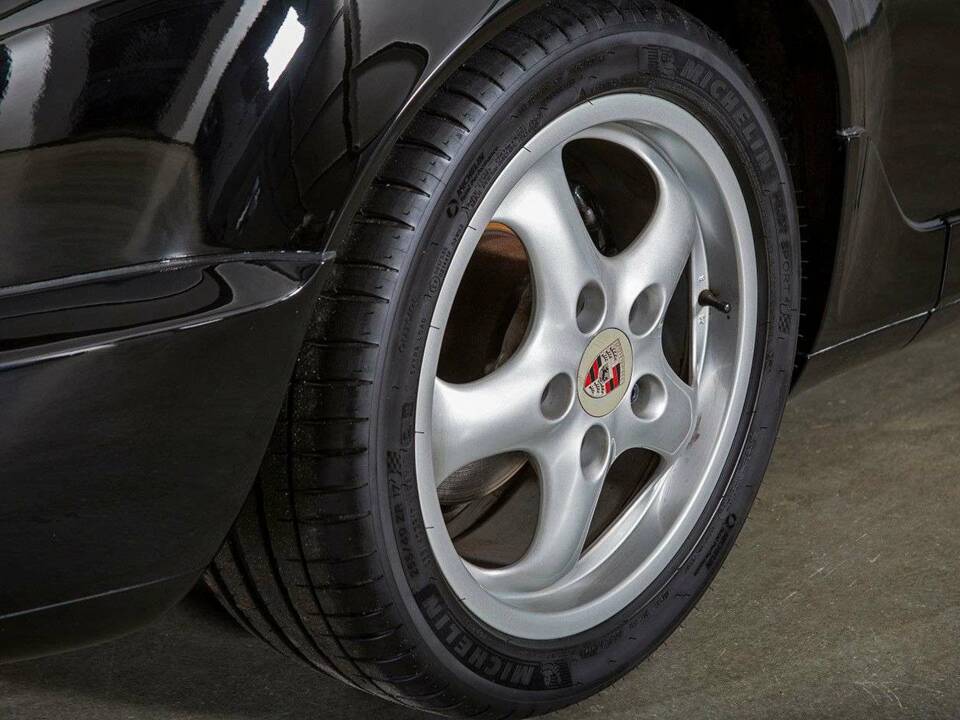 Bild 29/38 von Porsche 911 Carrera 2 (1992)