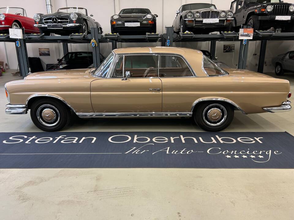 Immagine 8/25 di Mercedes-Benz 250 SE (1966)