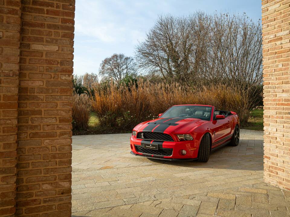 Image 20/50 of Ford Mustang Shelby GT 500 (2011)