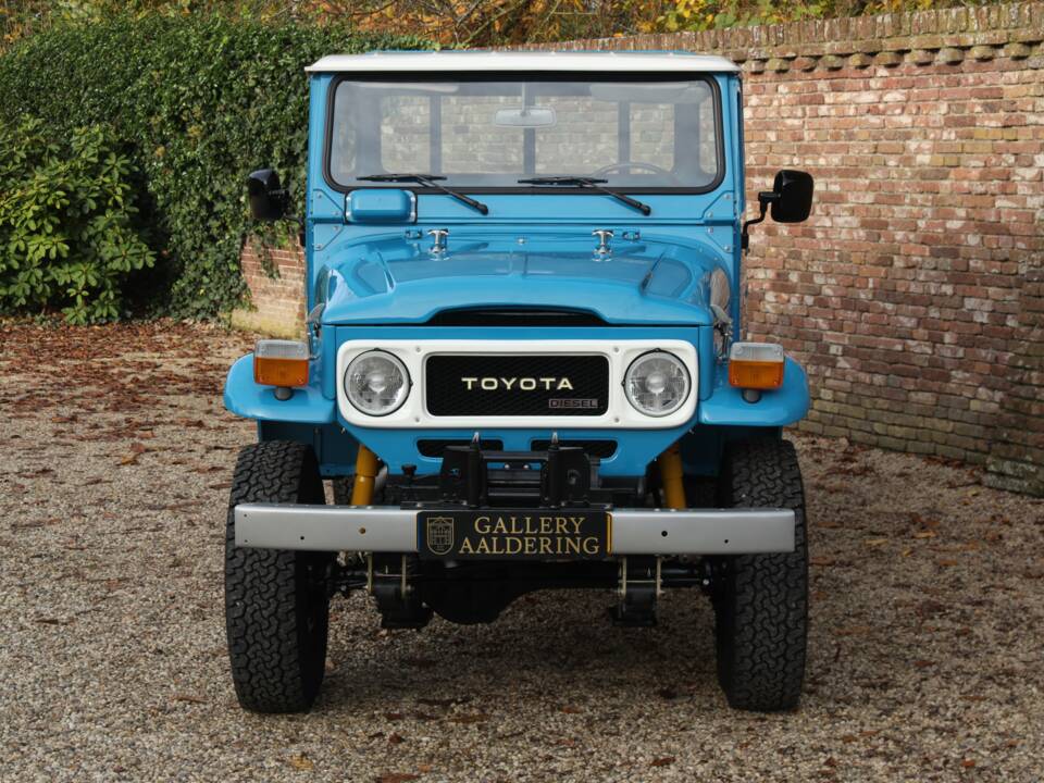 Bild 47/50 von Toyota Land Cruiser BJ 45 (1982)