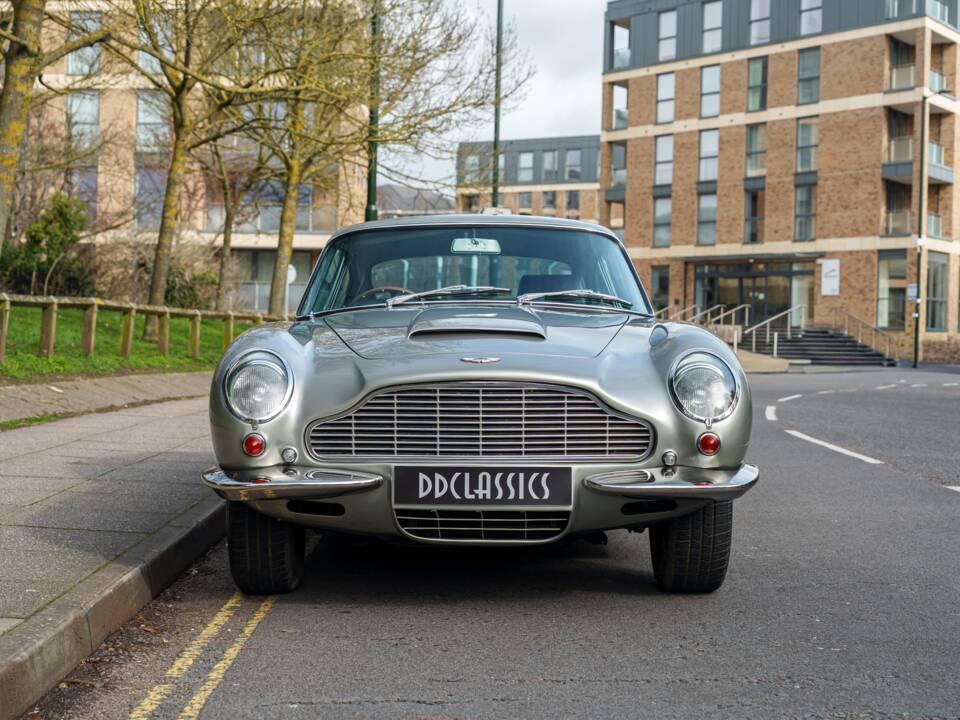 Bild 5/27 von Aston Martin DB 6 Mk II (1971)