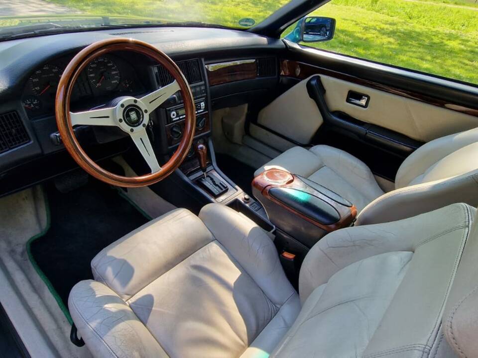 Image 16/21 de Audi Cabriolet 2.3 E (1992)