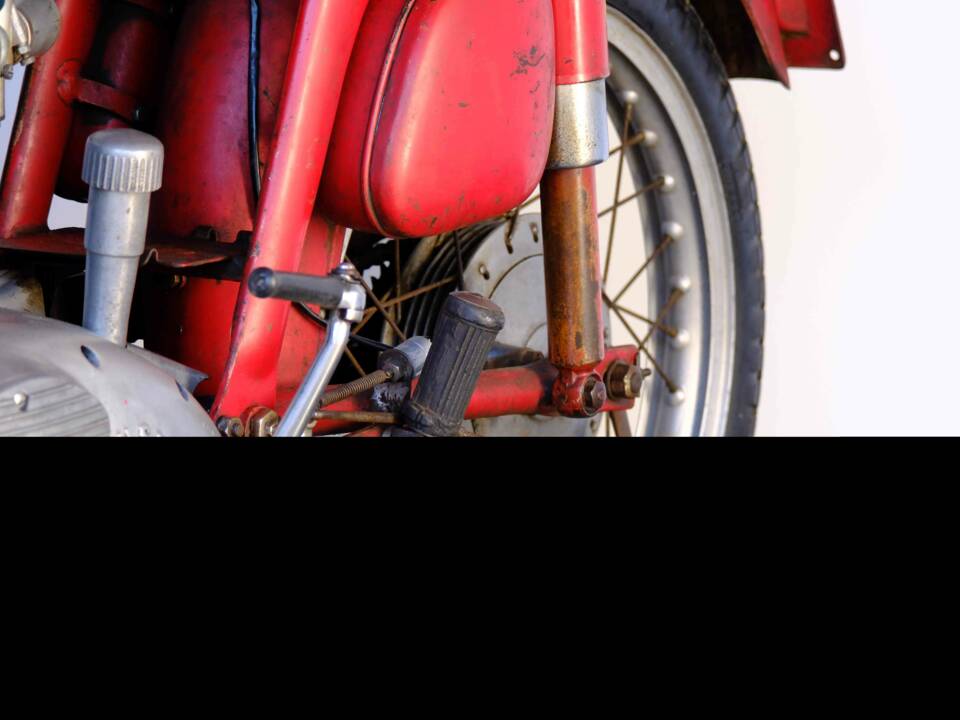 Image 34/83 of MV Agusta 175 CS Sport Disco Volante (1955)