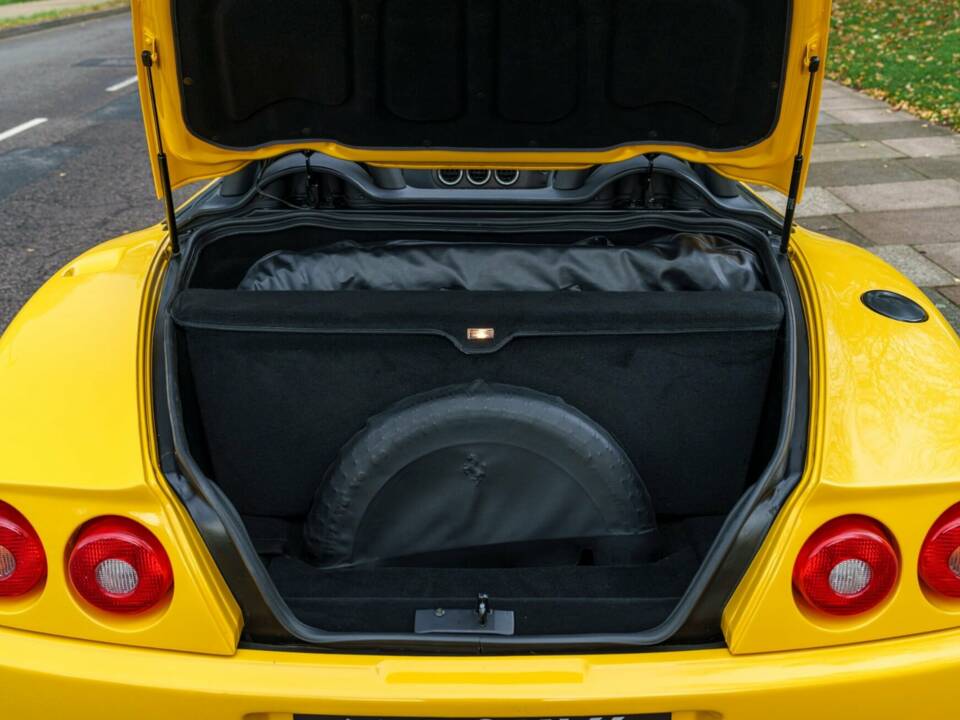 Immagine 28/30 di Ferrari 550 Barchetta (2001)