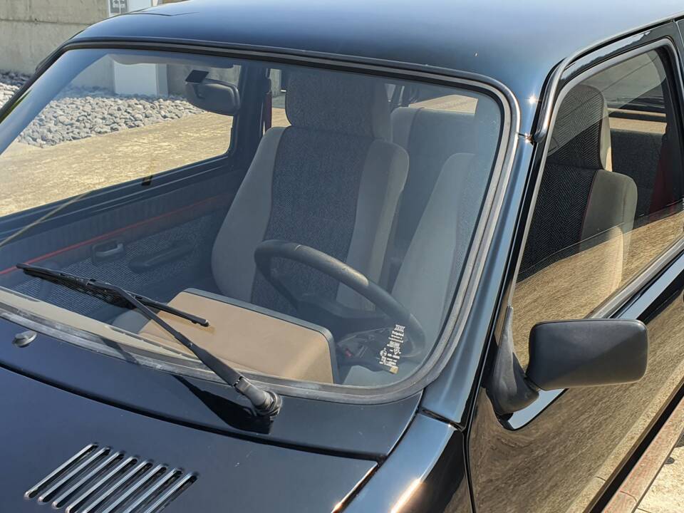 Image 11/34 de MG Metro Turbo (1984)