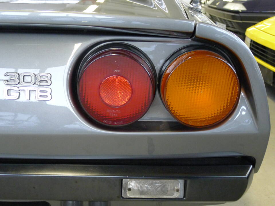 Bild 30/40 von Ferrari 308 GTB (1976)