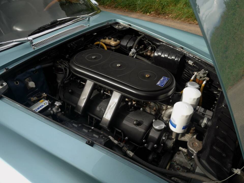 Image 30/45 of Ferrari 330 GT (1967)