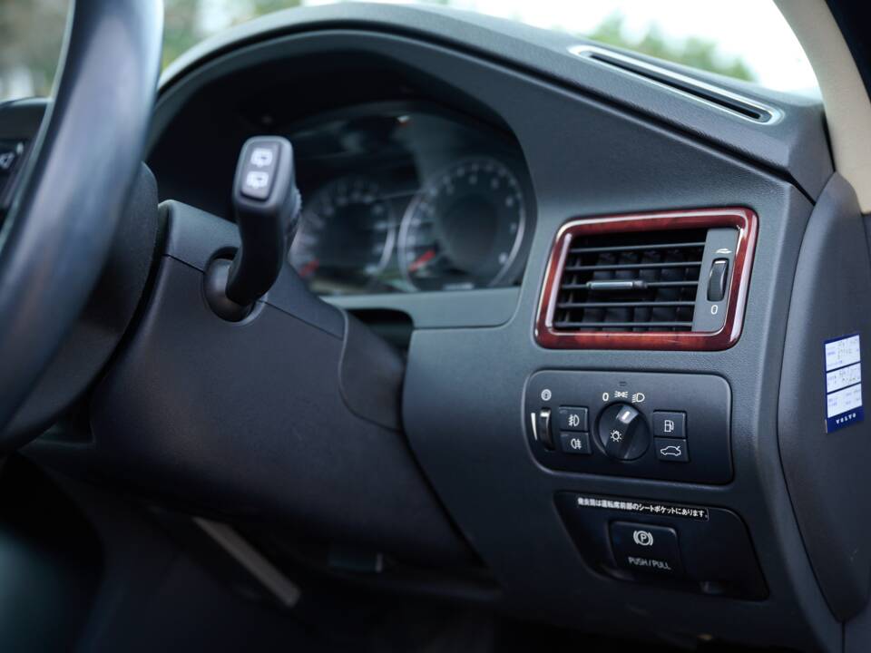 Imagen 42/50 de Volvo V70 AWD (2009)