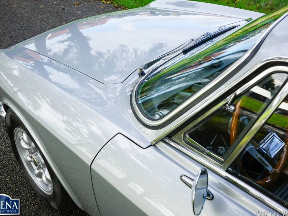 Bild 36/62 von Alfa Romeo 2000 GT Veloce (1974)