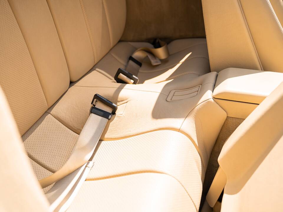 Image 30/44 de Mercedes-Benz 500 SL (1990)