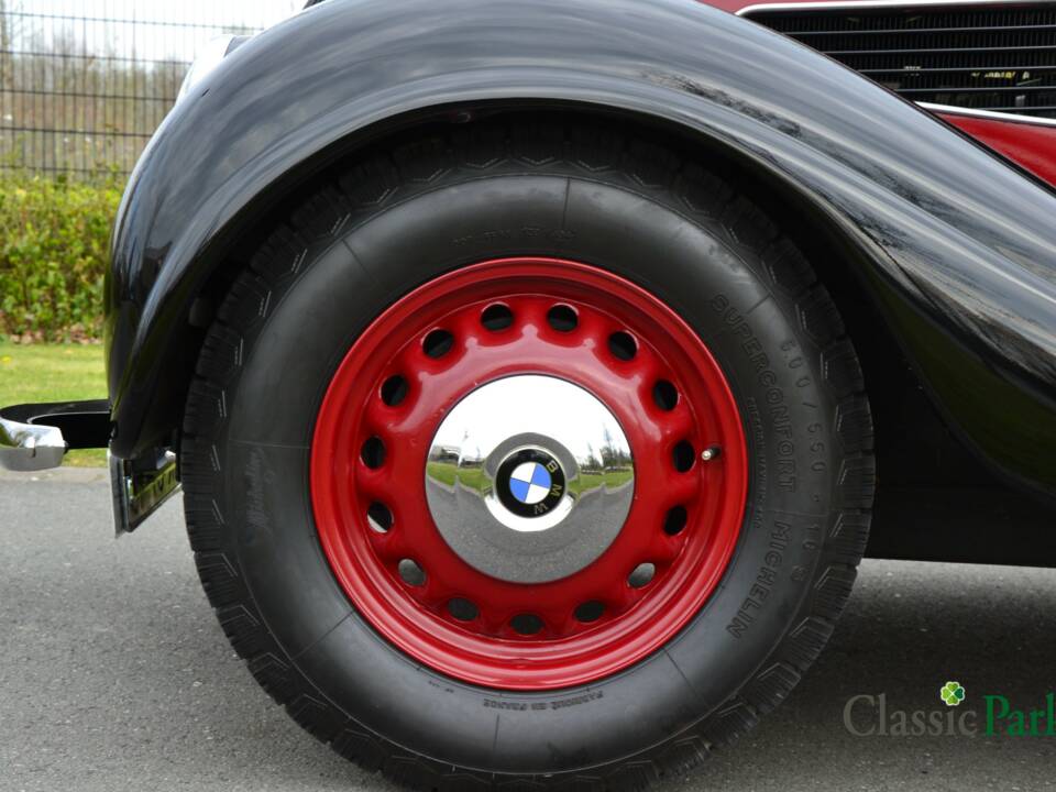 Bild 44/50 von BMW 327 (1949)