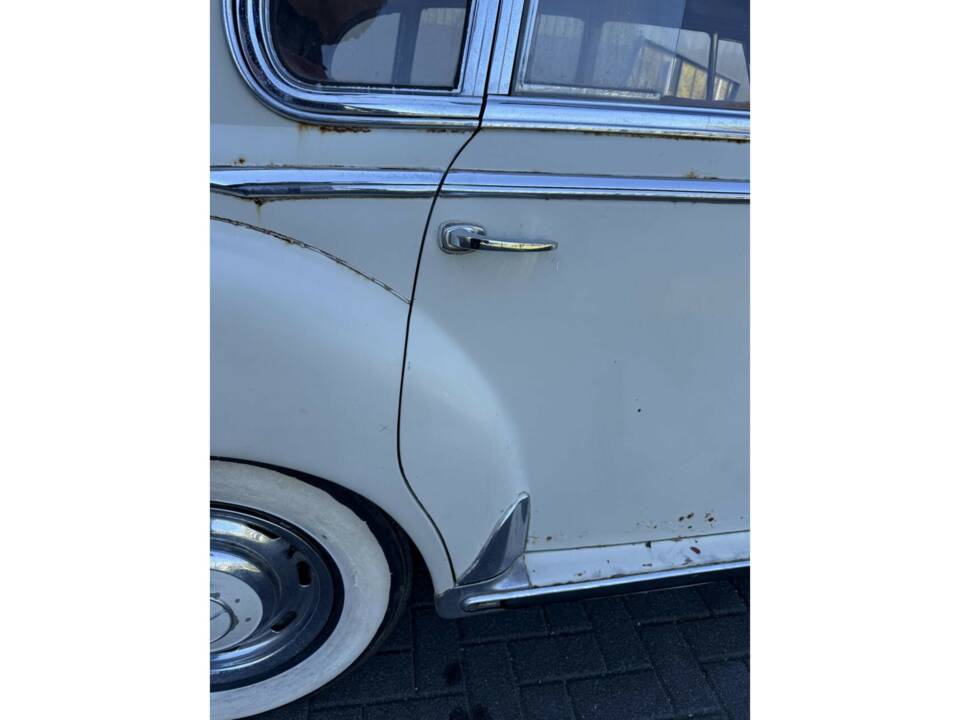 Afbeelding 21/50 van Mercedes-Benz 300 c (1956)