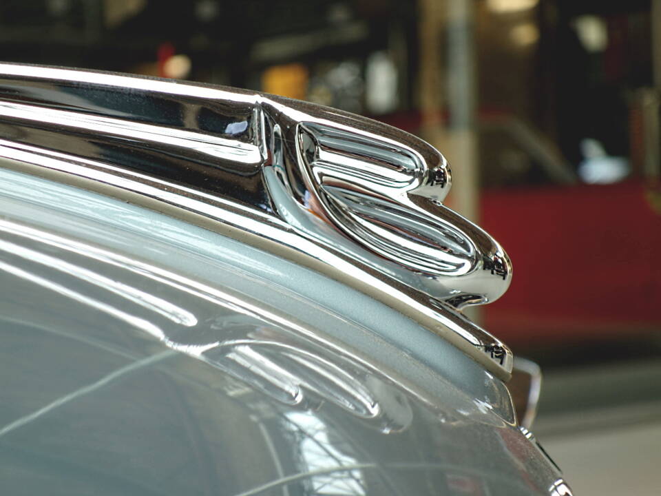 Image 18/42 of Borgward Isabella Coupe (1961)