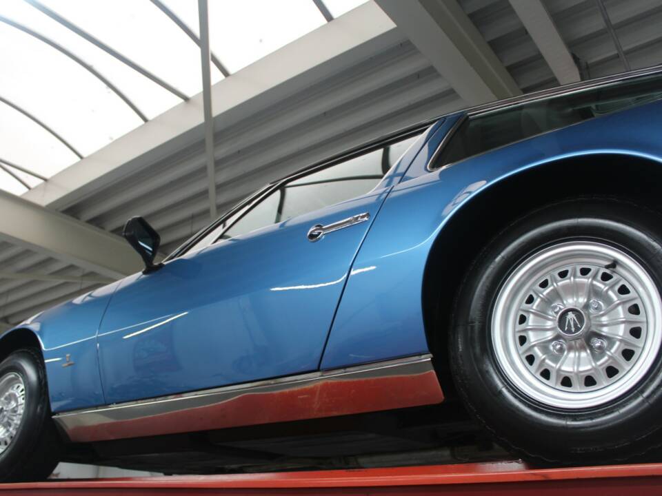 Image 13/50 of Maserati Indy 4900 (1971)