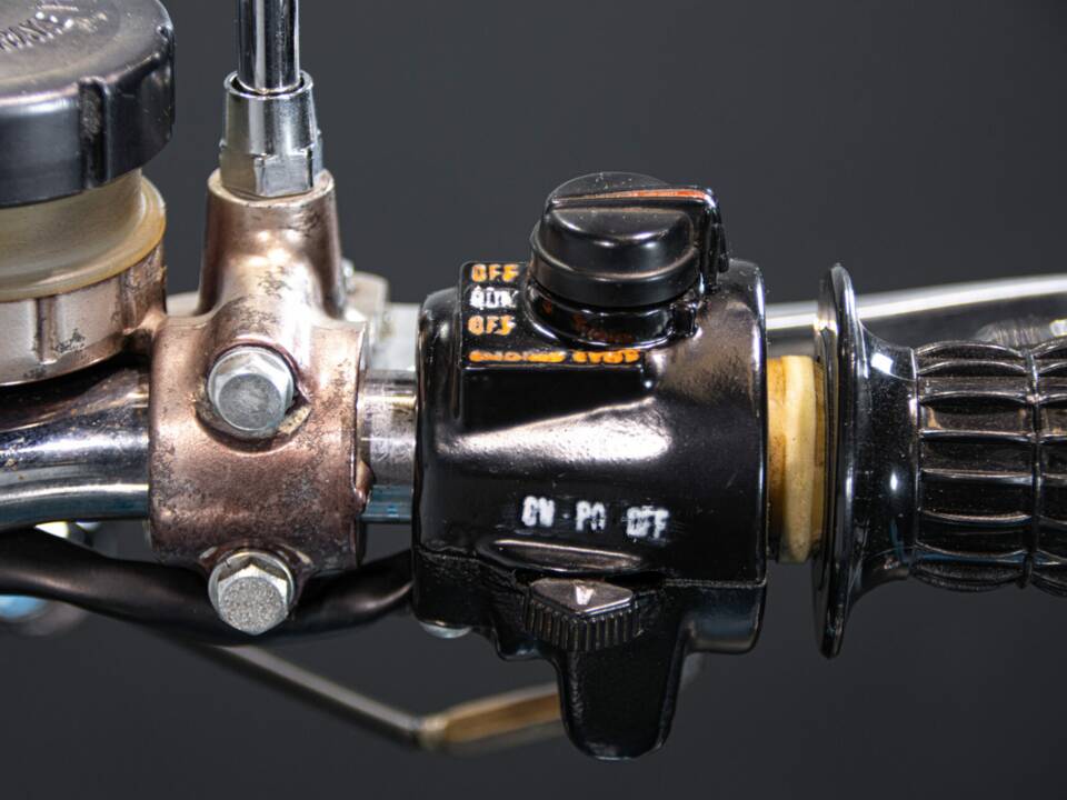 Bild 18/50 von Kawasaki DUMMY (1976)