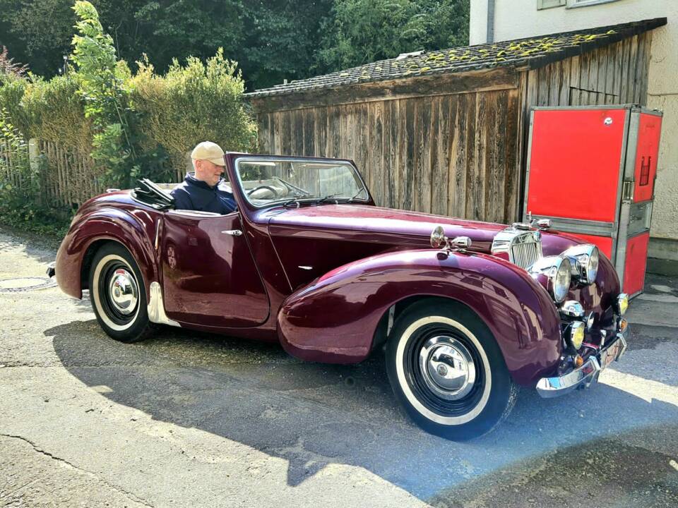 Image 3/6 de Triumph 1800 Roadster (1946)