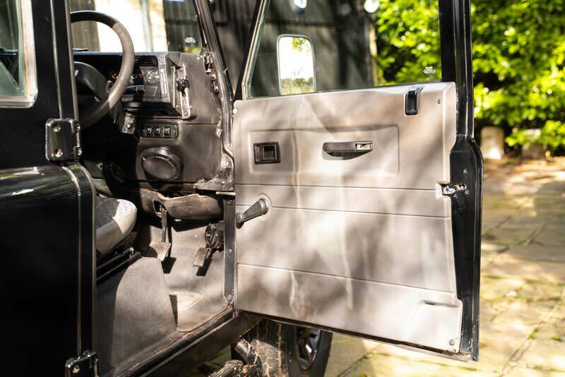 Image 35/50 of Land Rover Defender 110 Td5 (1999)
