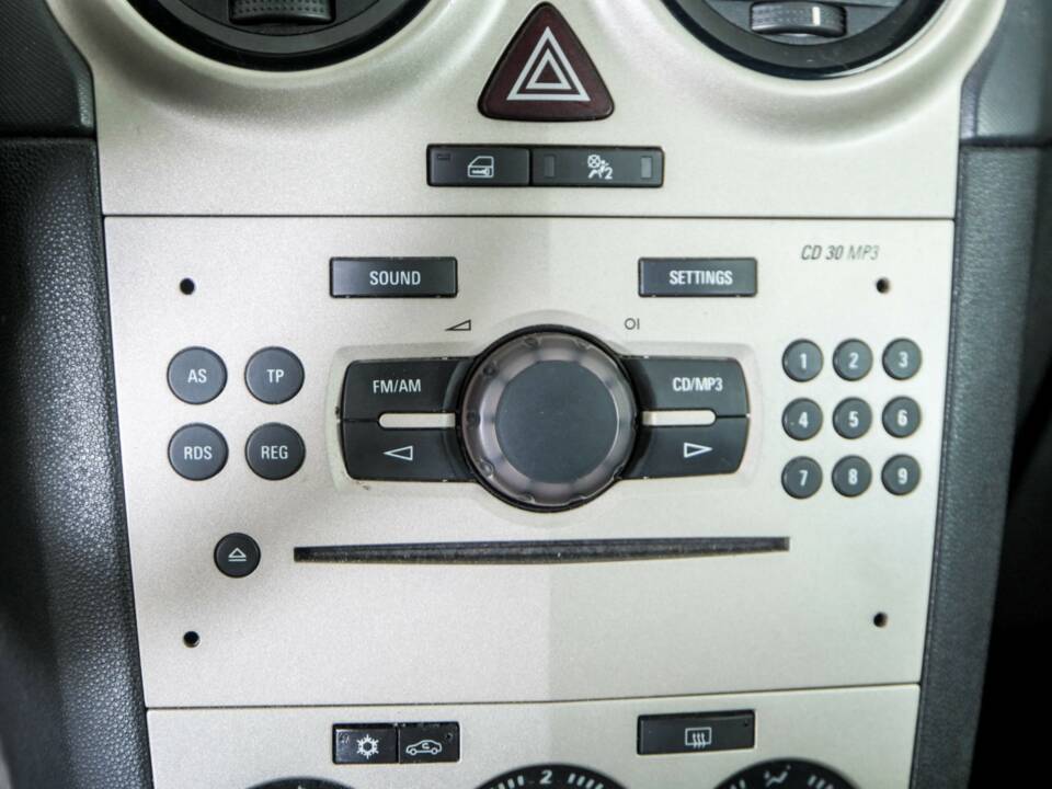 Bild 20/40 von Opel Corsa 1.2 (2008)