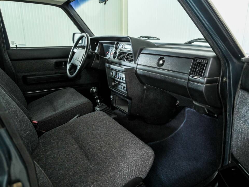 Immagine 12/50 di Volvo 240 GL (1990)