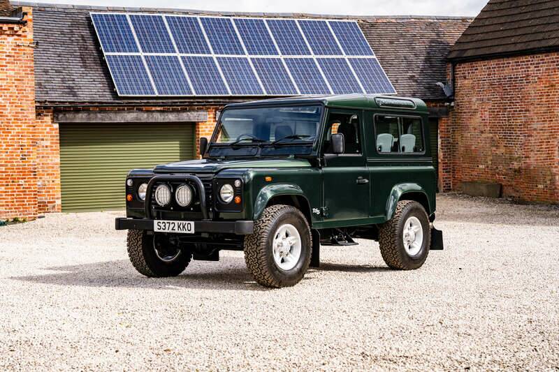 Image 8/50 de Land Rover Defender 90 Td5 (1999)