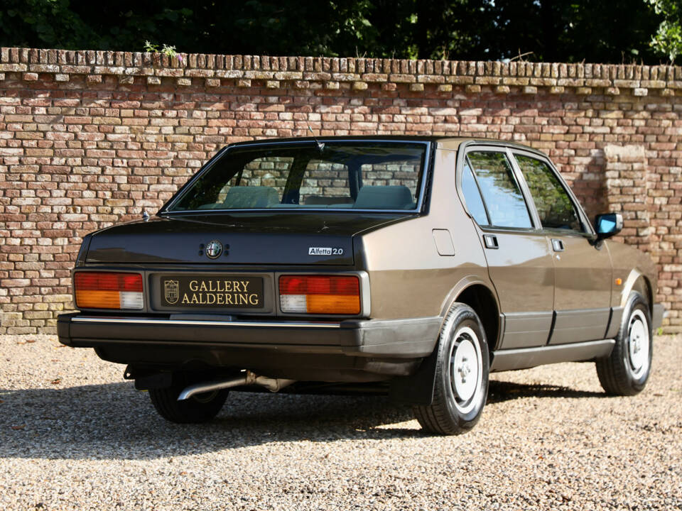 Immagine 48/50 di Alfa Romeo Alfetta 2.0 (1984)