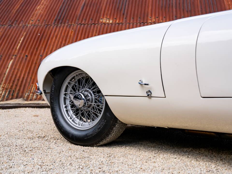 Afbeelding 40/46 van Jaguar E-Type 3.8 (1962)