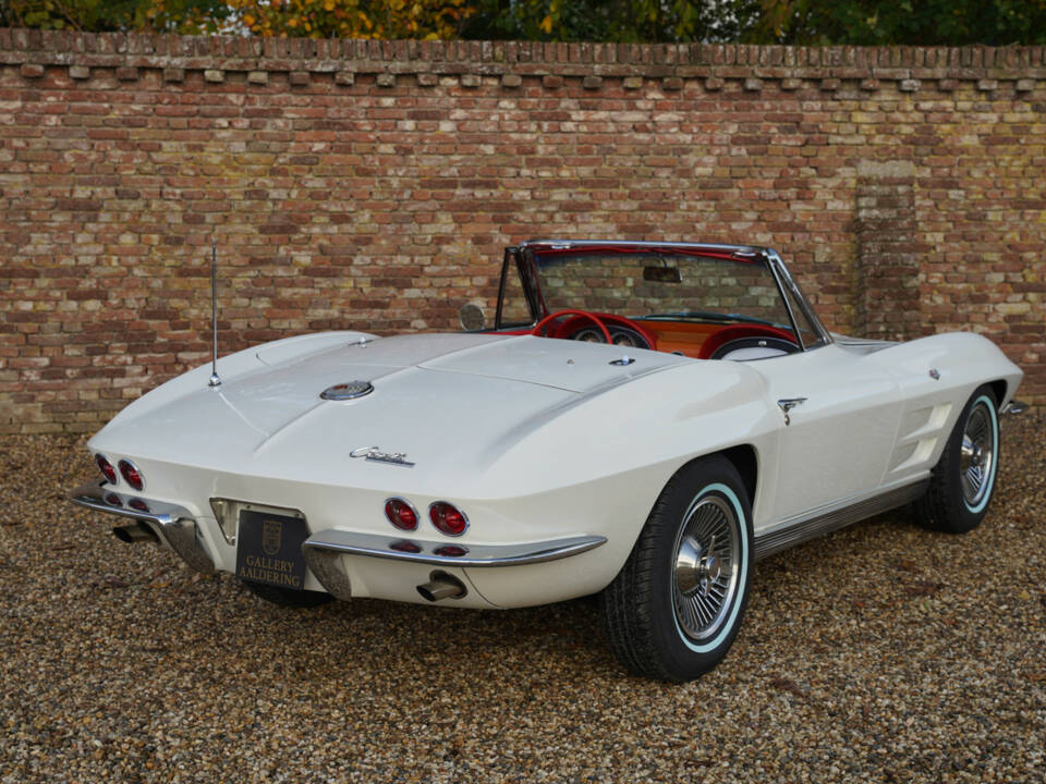 Image 2/50 of Chevrolet Corvette Sting Ray Convertible (1963)