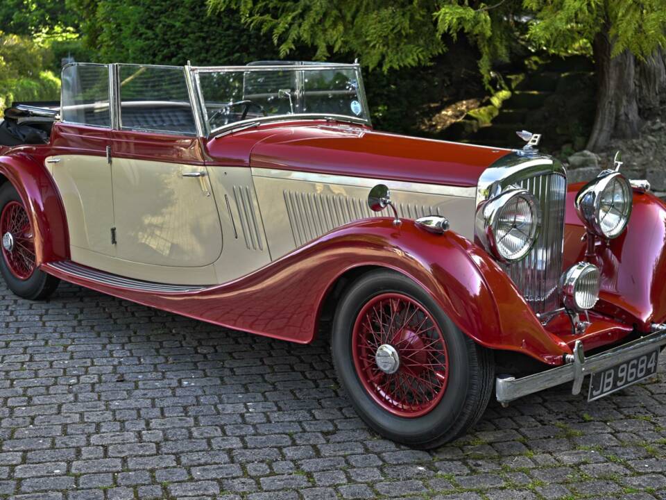 Immagine 4/50 di Bentley 4 1/4 Litre (1936)