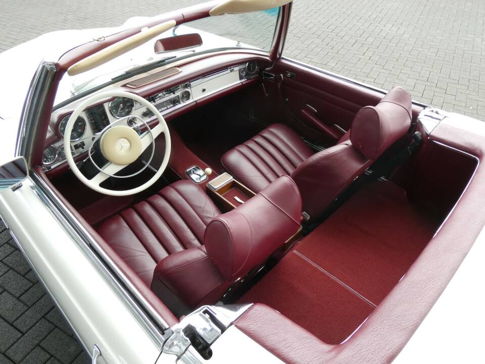 Immagine 15/20 di Mercedes-Benz 280 SL (1970)