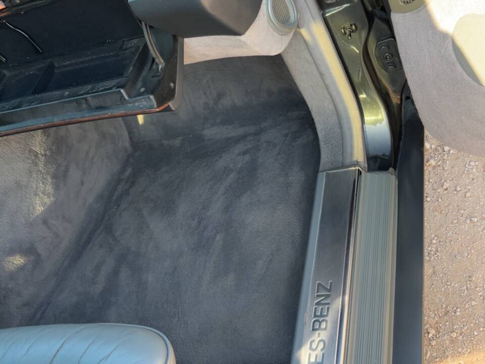 Image 28/80 de Mercedes-Benz 600 SEL (1993)