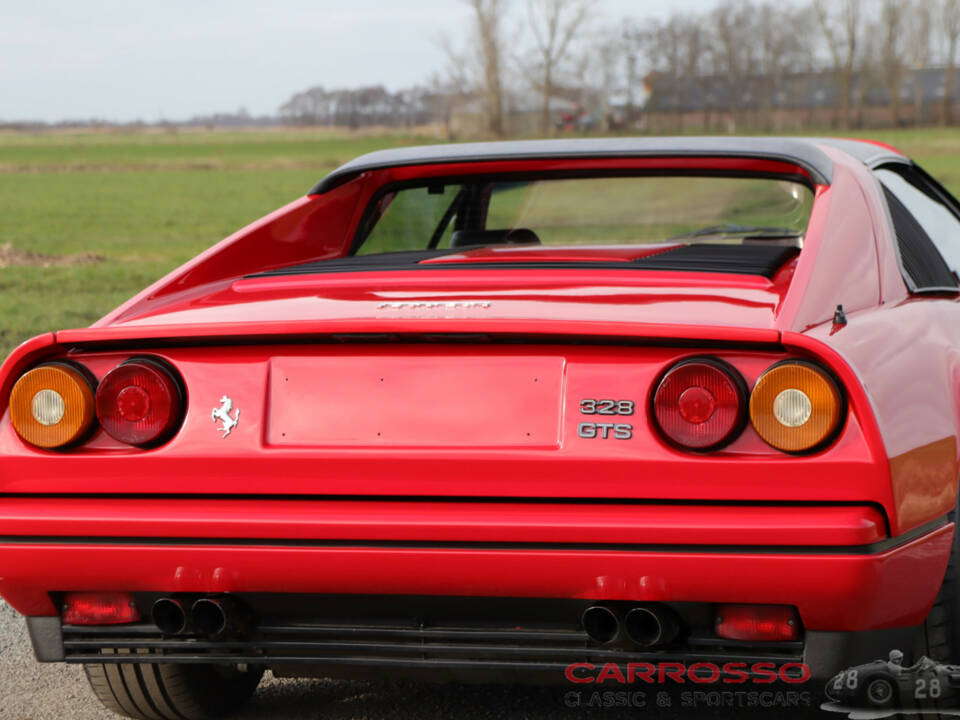 Image 12/44 of Ferrari 328 GTS (1987)