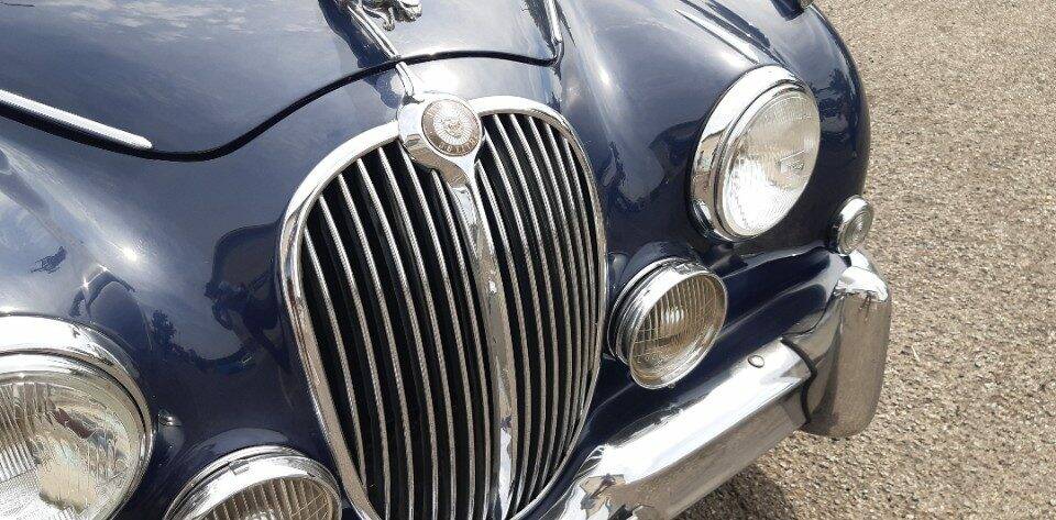Image 12/49 of Jaguar Mk II 3.8 (1963)