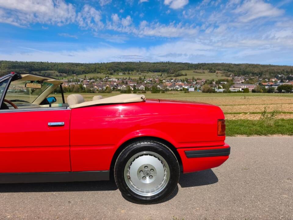 Image 23/29 of Maserati Spyder (1992)