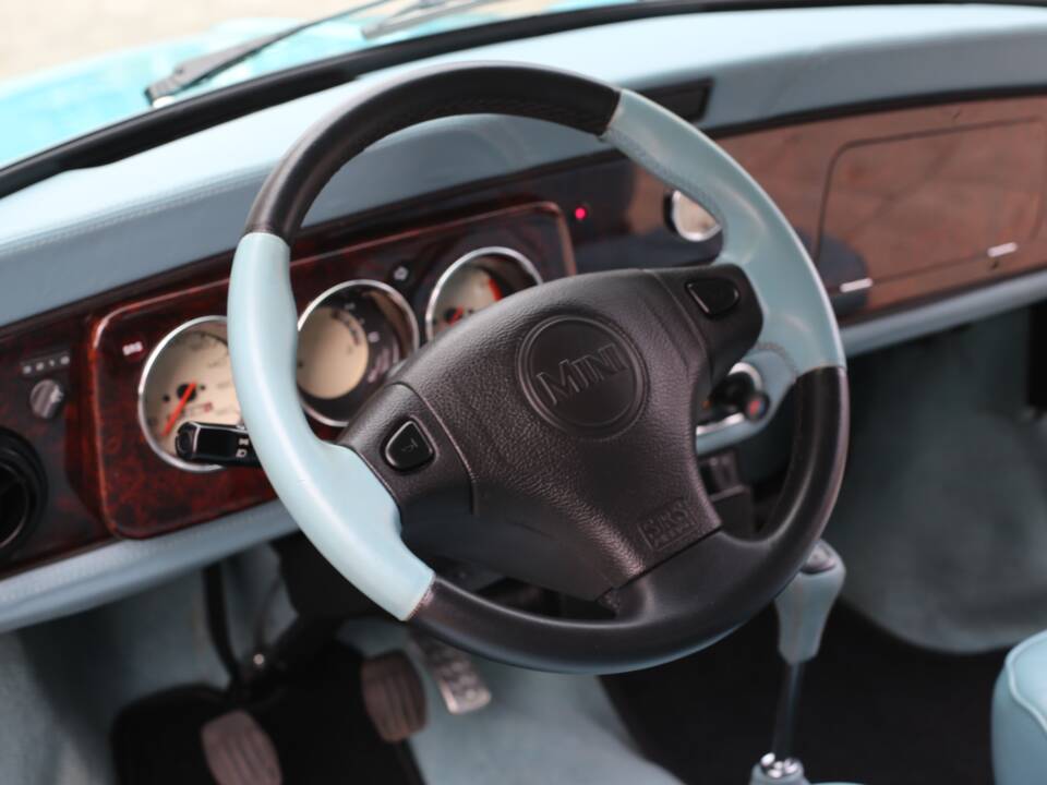 Image 21/50 de Mini Cooper 1.3i MPI (1999)