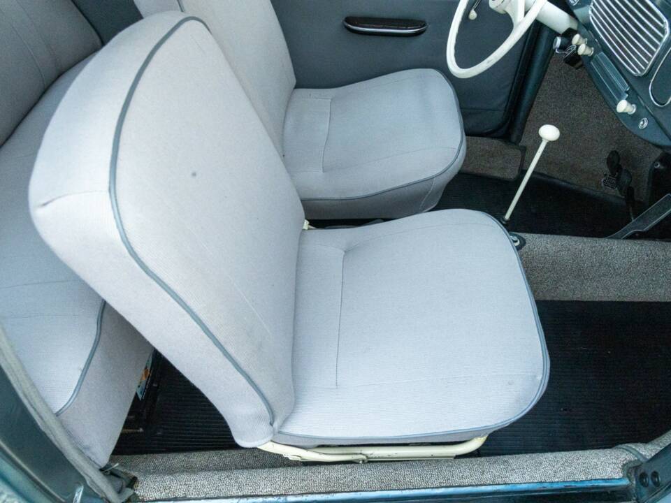Bild 28/50 von Volkswagen Käfer 1200 Standard "Ovali" (1954)