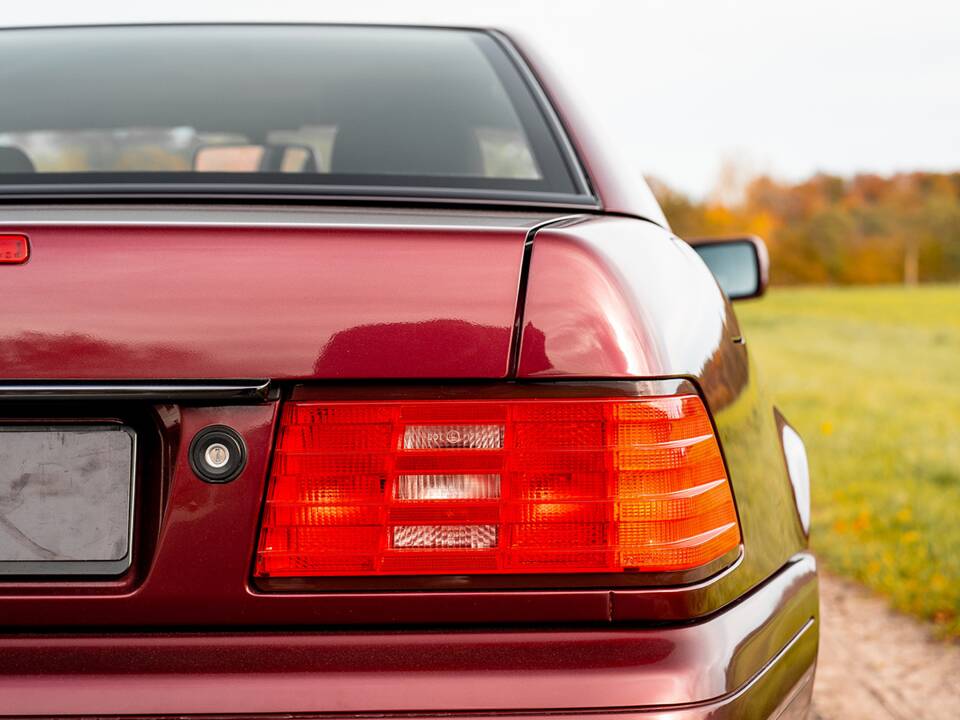 Image 18/47 of Mercedes-Benz SL 280 (1996)