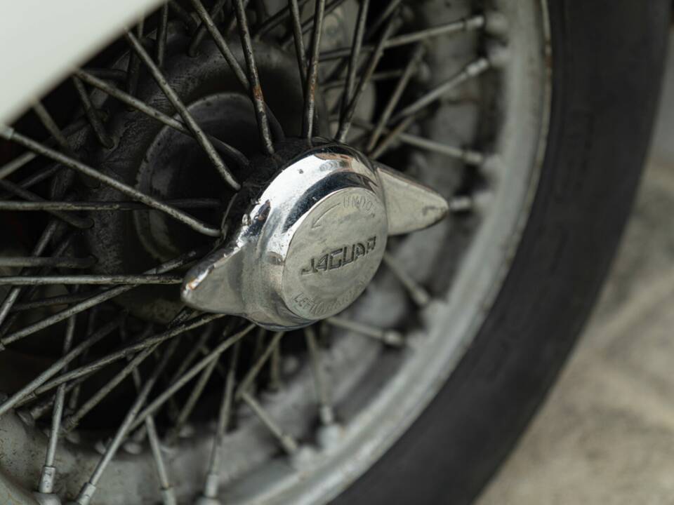 Imagen 15/50 de Jaguar E-Type 3.8 (1964)