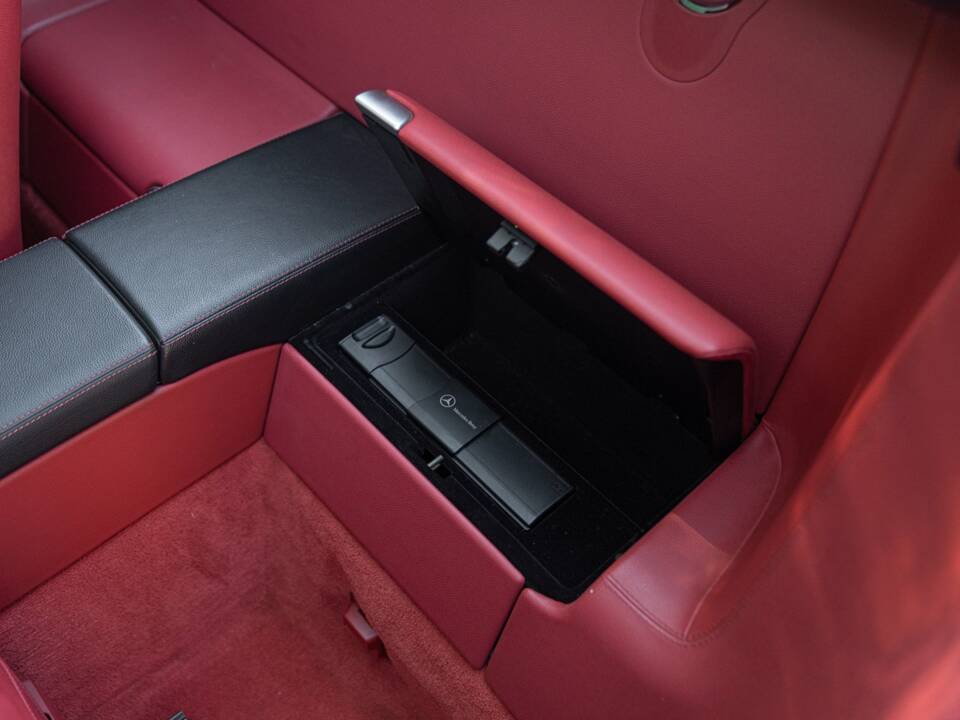 Image 50/50 of Mercedes-Benz SL 55 AMG (2002)