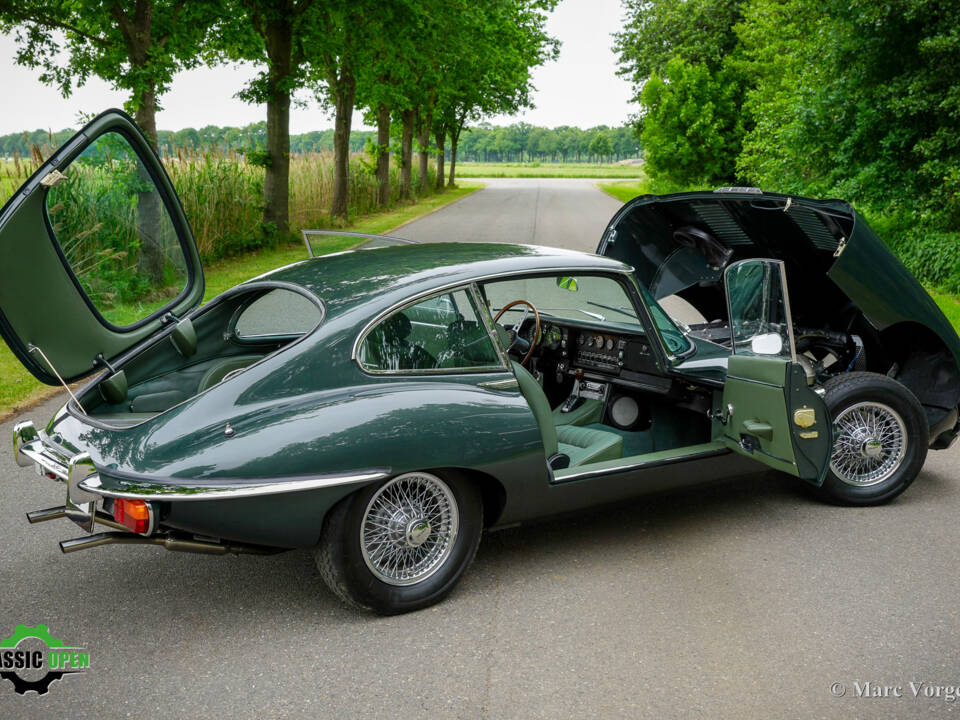 Afbeelding 51/61 van Jaguar E-Type (2+2) (1969)