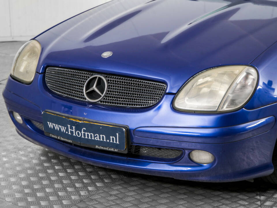 Immagine 19/39 di Mercedes-Benz SLK 200 Kompressor (2002)