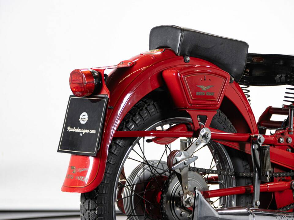 Bild 26/50 von Moto Guzzi Falcone Turismo (1960)