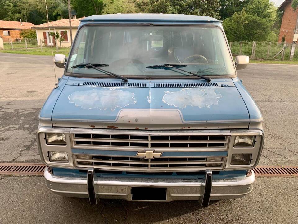 Image 5/20 of Chevrolet Van (1988)